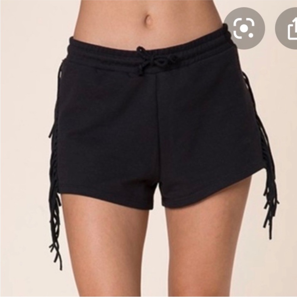 NWOT Kittenish Cowgirl fringe shorts in black size large